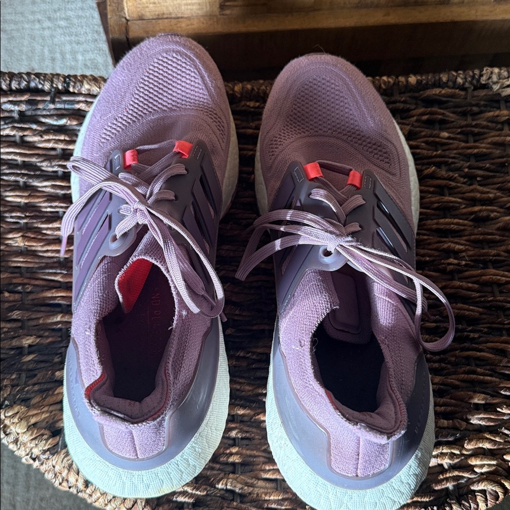 Adidas Ultraboost 22 Mauve Sneakers - Picture 2 of 5